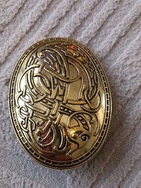 Gold-Tone Celtic Oval Brooch Pin